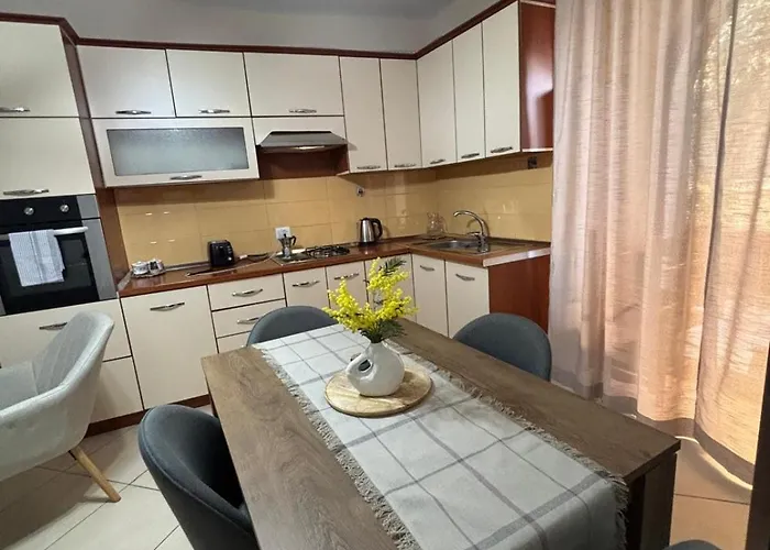 Town Centre Cosy Flat * Shkodra