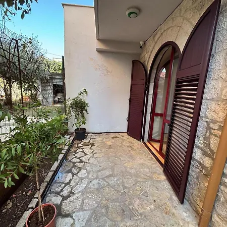 Town Centre Cosy Flat